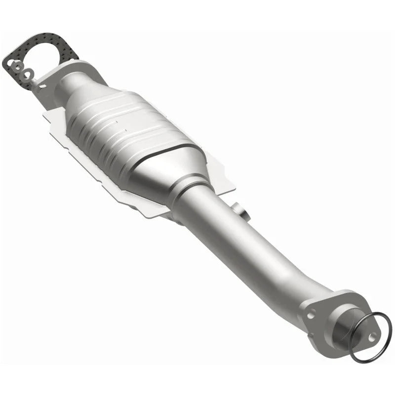 MagnaFlow Conv DF 07 Titan 5.6L P/S rr OEM - Installation View