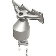 Load image into Gallery viewer, MagnaFlow Conv DF 09-10 Hyundai Sonata 3.3L - Side View