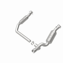 Load image into Gallery viewer, MagnaFlow Conv DF 09-13 Dodge Ram 1500 Pickup 4.7L - Side View