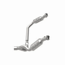 Load image into Gallery viewer, MagnaFlow Conv DF 09-13 Dodge Ram 1500 Pickup 4.7L - Back View