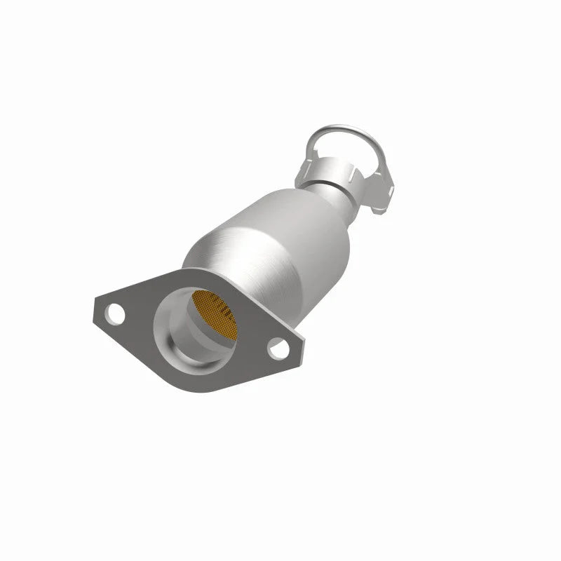 MagnaFlow Conv DF 12-16 Toyota Prius C 1.5L - Back View