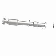 Load image into Gallery viewer, MagnaFlow Conv DF 14-15 Toyota Highlander 3.5L - Side View