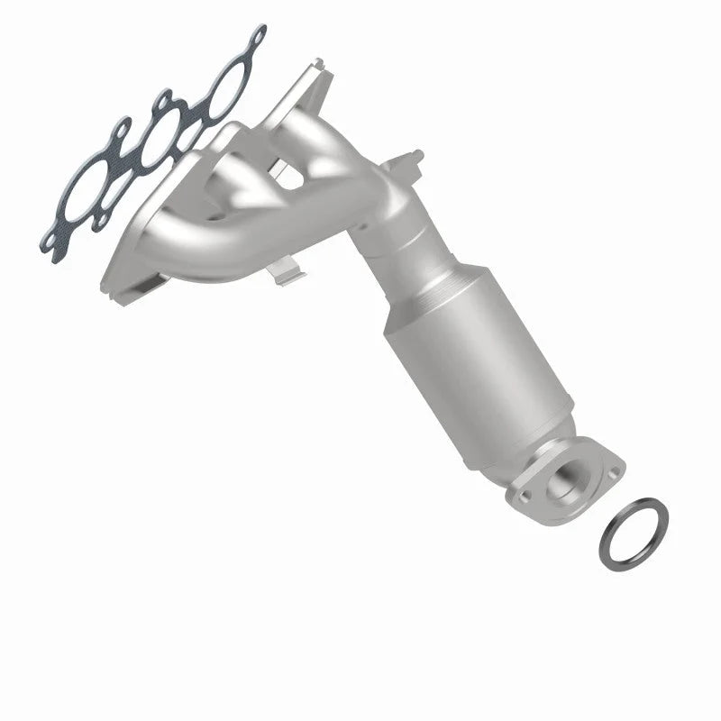 MagnaFlow Conv DF 14-15 Toyota Highlander 3.5L Manifold - Side View