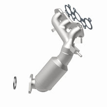 Load image into Gallery viewer, MagnaFlow Conv DF 14-15 Toyota Highlander 3.5L Manifold - Back View