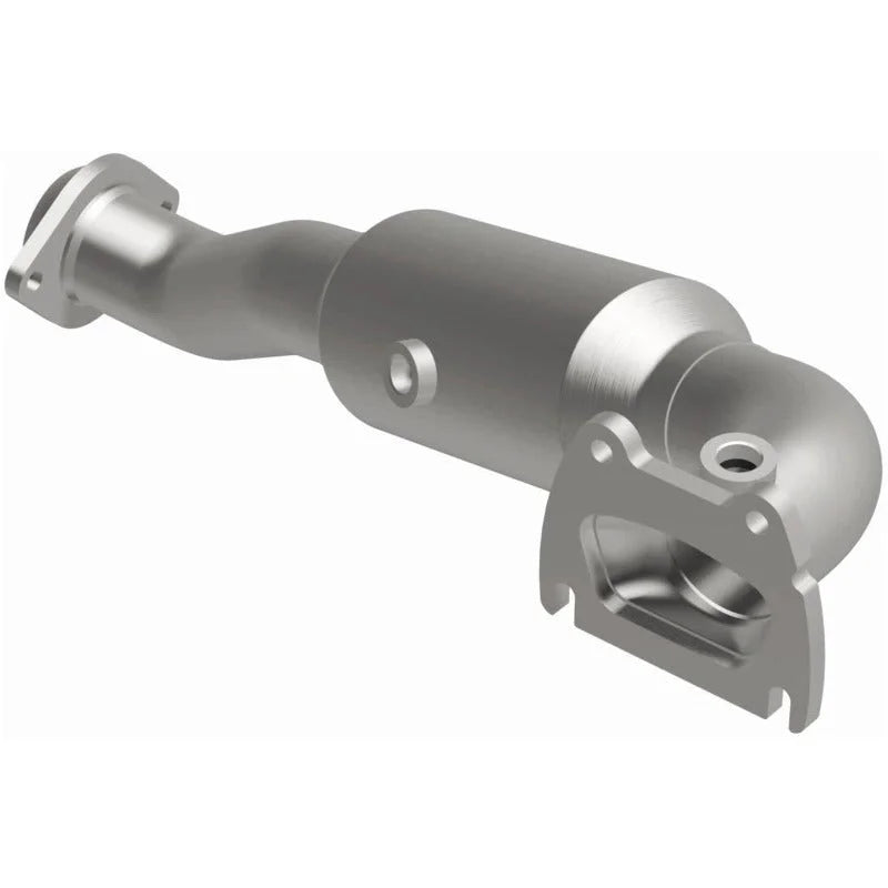 MagnaFlow Conv DF 15-19 Ram 1500 3.6L OEM Grade Fed/EPA Compliant Manifold - Installation View