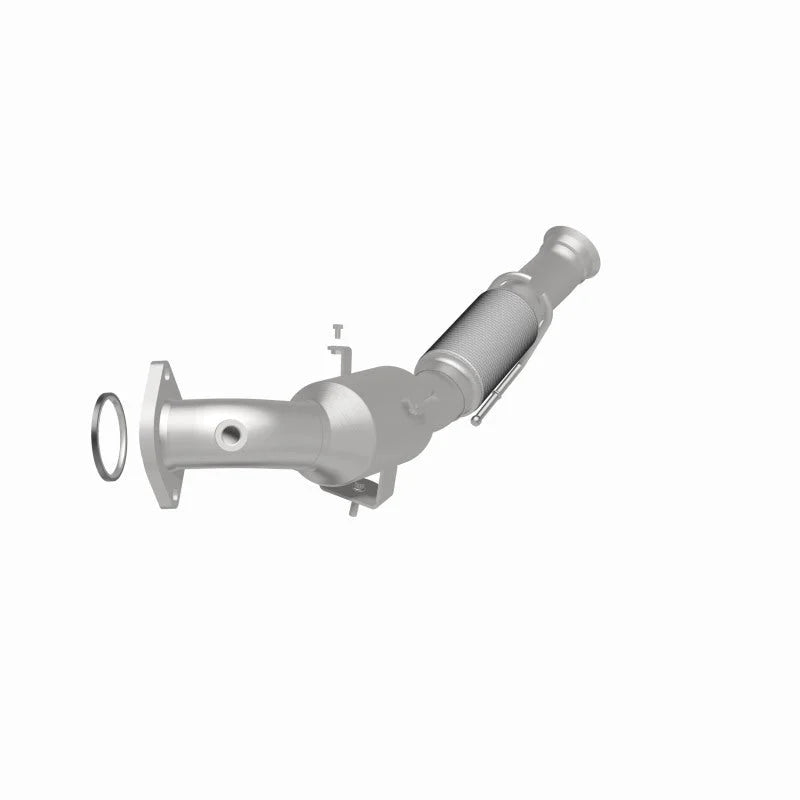 MagnaFlow Conv DF 16-17 Ford Focus 2.3L Underbody - Installation View