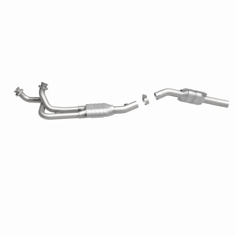 MagnaFlow Conv DF 1996 Ford E-150 4.9L - Back View