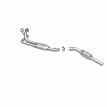 Load image into Gallery viewer, MagnaFlow Conv DF 1996 Ford E-150 4.9L - Additional View 5