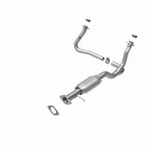 Load image into Gallery viewer, MagnaFlow Conv DF 2000 S10 4.3L 4WD - Additional View 10