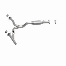 Load image into Gallery viewer, MagnaFlow Conv DF 2000 S10 4.3L 4WD - Additional View 11