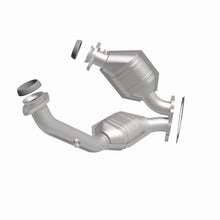 Load image into Gallery viewer, MagnaFlow Conv DF 2001-05 Explorer 4.0L Sport Trac Front Section - Installation View