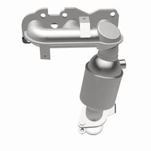 Load image into Gallery viewer, MagnaFlow Conv DF 2002 Toyota Avalon 3.0L - Back View