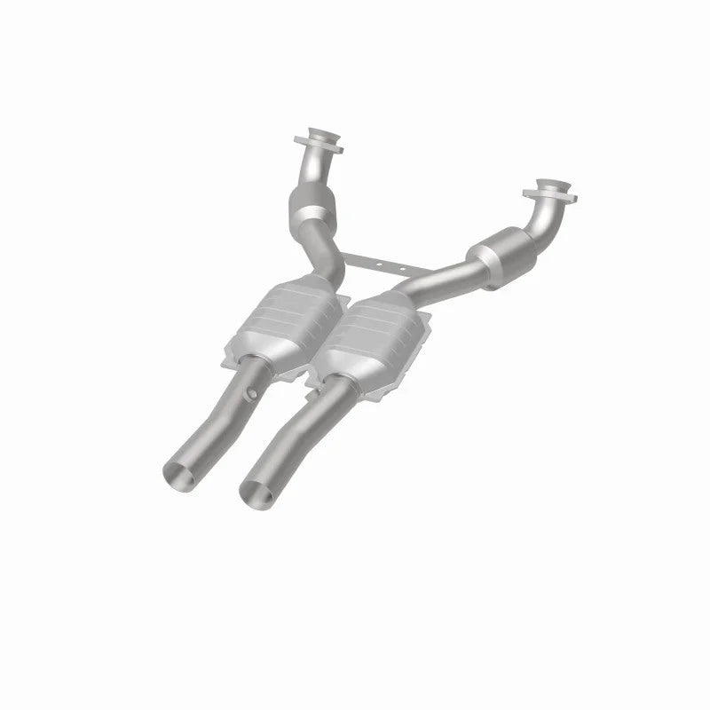 MagnaFlow Conv DF 2004 Chevy Corvette 5.7L - Back View