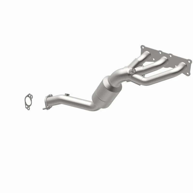 MagnaFlow Conv DF 2008-2010 BMW 528i/528i xDrive 3.0L Underbody - Side View