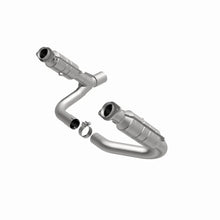 Load image into Gallery viewer, MagnaFlow Conv DF 2008 Chrysler Aspen 4.7L/Dodge Durango 4.7L 2WD - Back View
