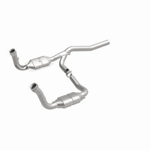 Load image into Gallery viewer, MagnaFlow Conv DF 2009-2012 Dodge Nitro 3.7L Underbody - Installation View
