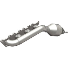 Load image into Gallery viewer, MagnaFlow Conv DF 2009 Kia Borrego 4.6L Driver Side - Main Product View