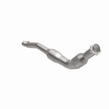Load image into Gallery viewer, MagnaFlow Conv DF 2014-2016 Land Rover LR4 V6 3 OEM Underbody - Side View