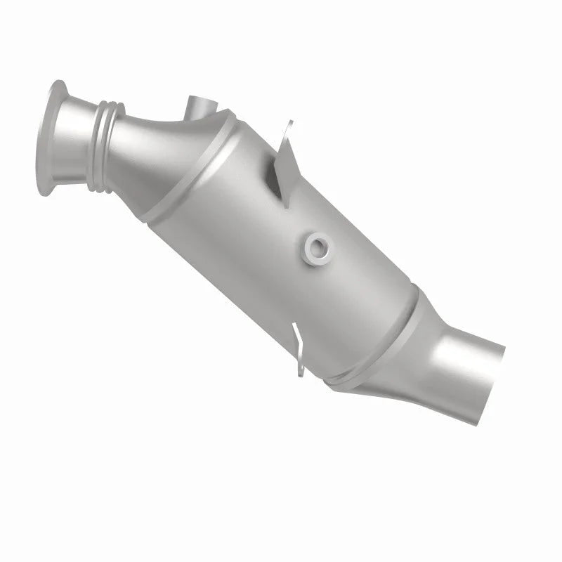 MagnaFlow Conv DF 2015 BMW 640i/740i Underbody - Back View