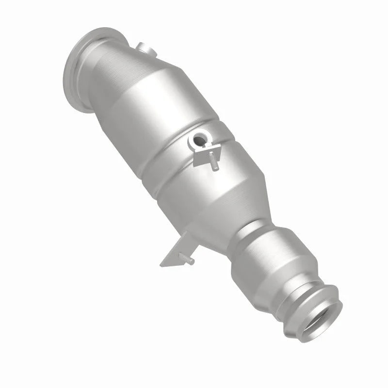 MagnaFlow Conv DF 2016 BMW 428i 2.0L Underbody - Back View