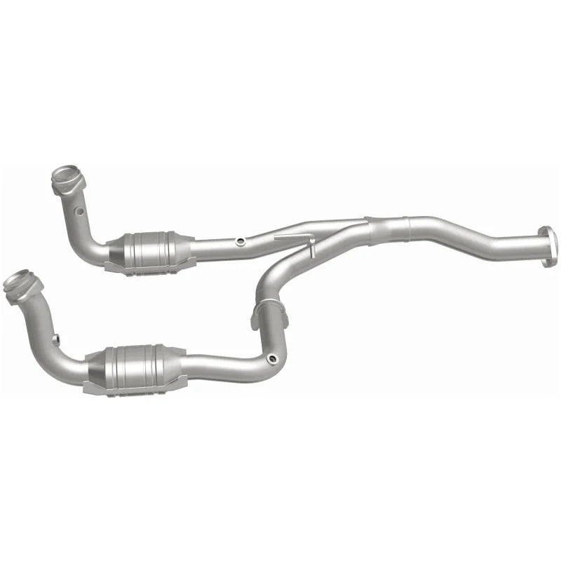 MagnaFlow Conv DF 3.7L OEM fits 2005-2007 Jeep Liberty - Side View