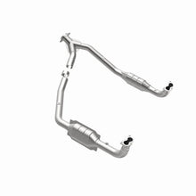 Load image into Gallery viewer, MagnaFlow Conv DF 3.9L fits 1993 Land Rover Defender 110 / 1994-1995 Land Rover Defender 90 / 1994-1995 Land Rover Discovery