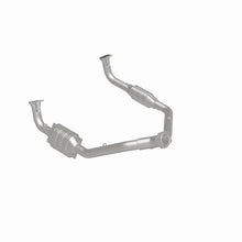 Load image into Gallery viewer, MagnaFlow Conv DF 3.9L fits 1993 Land Rover Defender 110 / 1994-1995 Land Rover Defender 90 / 1994-1995 Land Rover Discovery