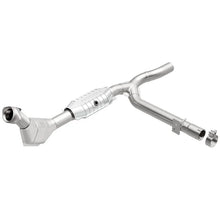 Load image into Gallery viewer, MagnaFlow Conv DF 4.6L fits 1999-2000 Ford F-150 - Main Product View