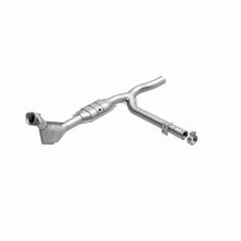 Load image into Gallery viewer, MagnaFlow Conv DF 4.6L fits 1999-2000 Ford F-150 - Additional View 11