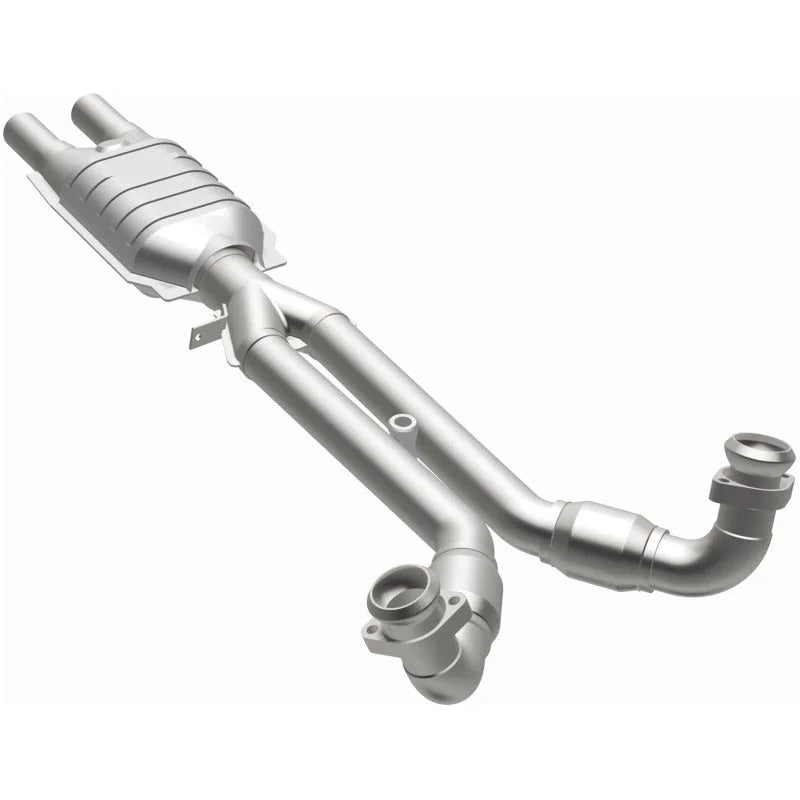 MagnaFlow Conv DF 81-86 Alfa Romeo GTV6 2.5L - Back View