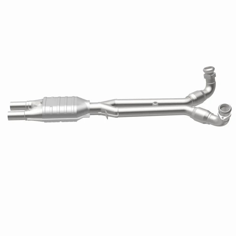 MagnaFlow Conv DF 81-86 Alfa Romeo GTV6 2.5L - Installation View