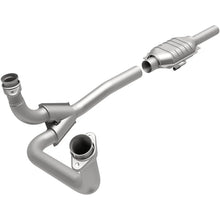 Load image into Gallery viewer, MagnaFlow Conv DF 88-95 Ford Trucks 5.8L V8 - Main Product View