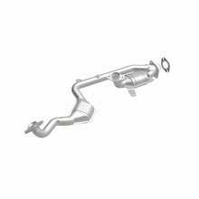 Load image into Gallery viewer, MagnaFlow Conv DF 95-97 Continental 4.6 front - Additional View 5
