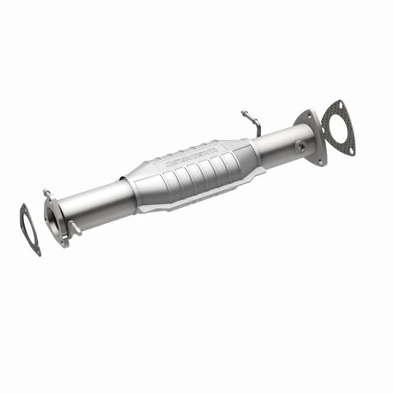 MagnaFlow Conv DF 96-97 GM S10 Pickup 4.3L - Back View