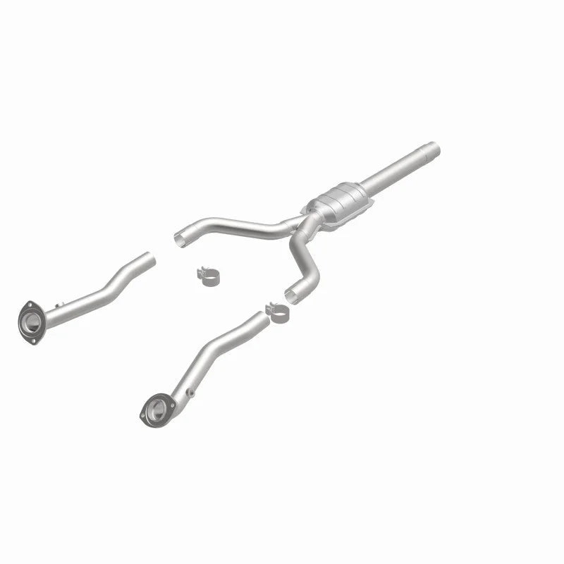 MagnaFlow Conv DF 96-97 Lex LS400 4.0L Rear Y - Installation View