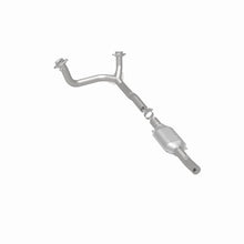 Load image into Gallery viewer, MagnaFlow Conv DF 96 Ford E-Series Van 5.8L - Back View