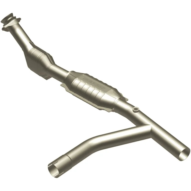 MagnaFlow Conv DF 97-98 E150/E250 4.2L PS - Side View