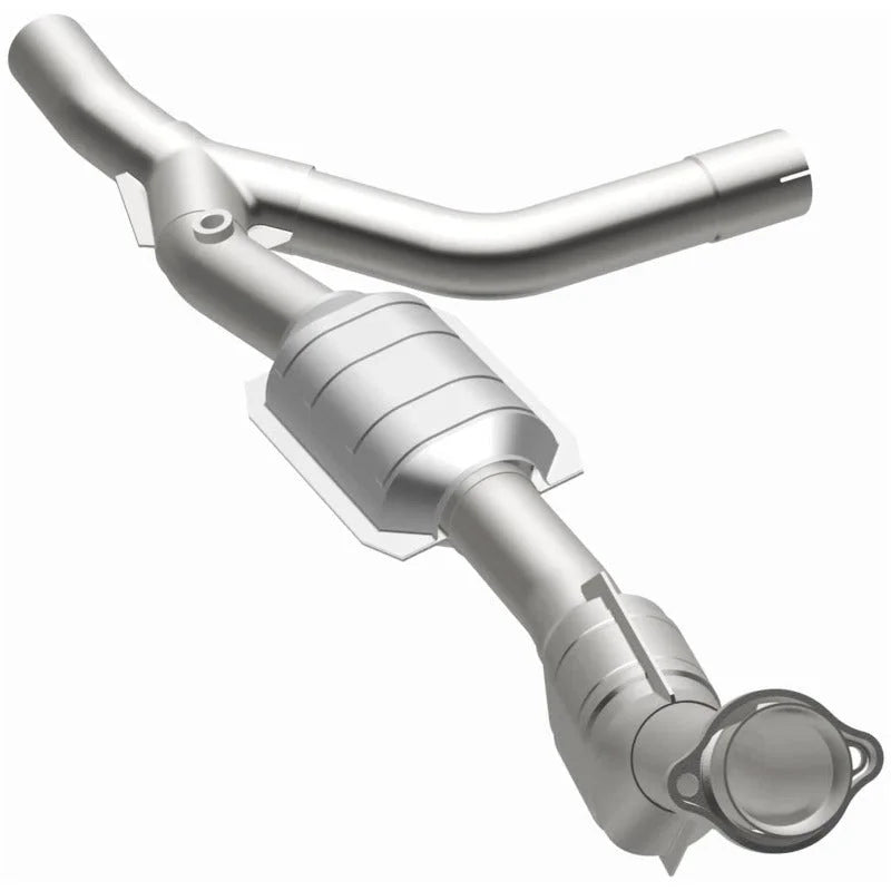 MagnaFlow Conv DF 97-98 E150/E250 4.2L PS - Back View