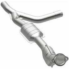 Load image into Gallery viewer, MagnaFlow Conv DF 97-98 E150/E250 4.2L PS - Back View