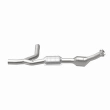 Load image into Gallery viewer, MagnaFlow Conv DF 97-98 E150/E250 4.2L PS - Additional View 8
