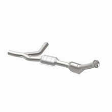Load image into Gallery viewer, MagnaFlow Conv DF 97-98 E150/E250 4.2L PS - Additional View 11