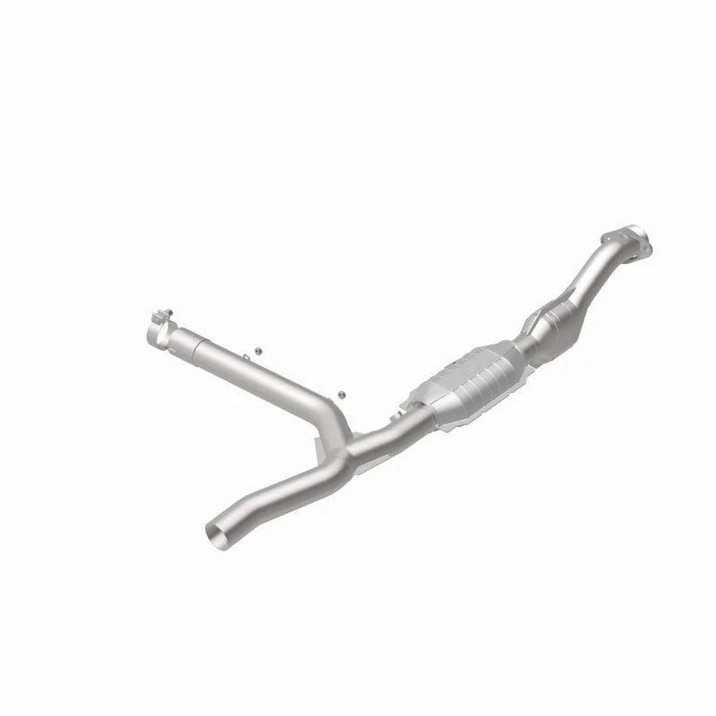 MagnaFlow Conv DF 97-98 Ford Trucks 4.6L - Back View