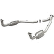 Load image into Gallery viewer, MagnaFlow Conv DF 97 Land Rover Defender 90 4.0L Y-Pipe Assy / 96-99 Discovery 4.0L Y-Pipe Assy - Main Product View