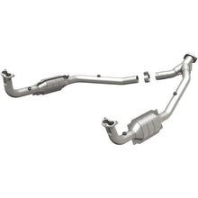 Load image into Gallery viewer, MagnaFlow Conv DF 97 Land Rover Defender 90 4.0L Y-Pipe Assy / 96-99 Discovery 4.0L Y-Pipe Assy - Main Product View