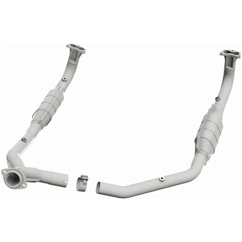 MagnaFlow Conv DF 97 Land Rover Defender 90 4.0L Y-Pipe Assy / 96-99 Discovery 4.0L Y-Pipe Assy - Installation View