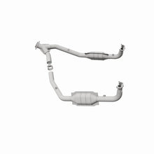 Load image into Gallery viewer, MagnaFlow Conv DF 97 Land Rover Defender 90 4.0L Y-Pipe Assy / 96-99 Discovery 4.0L Y-Pipe Assy - Additional View 6
