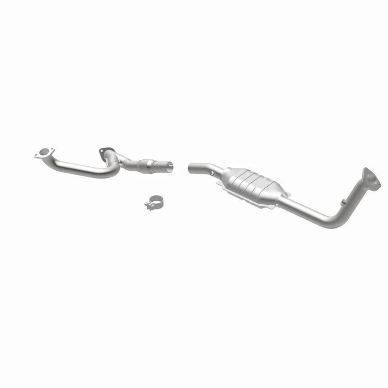 MagnaFlow Conv DF 98-02 3.5L Isuzu Trooper DS - Installation View