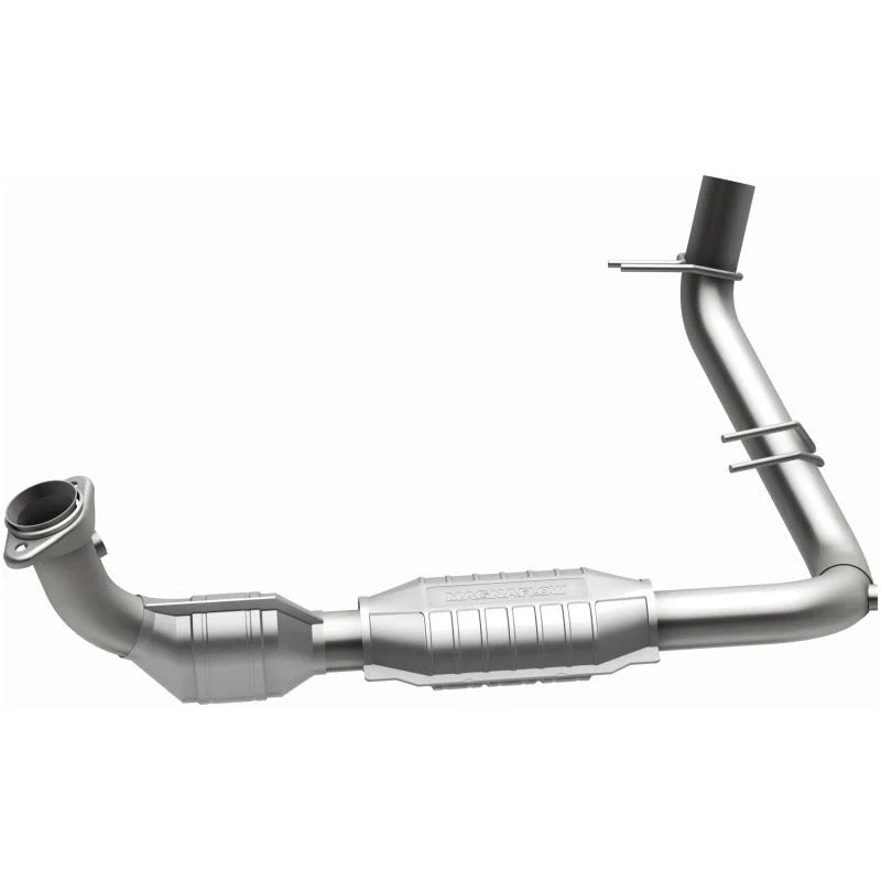 MagnaFlow Conv DF 98 Ford Expedition 5.4L - Back View