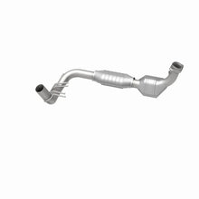 Load image into Gallery viewer, MagnaFlow Conv DF 98 Ford Expedition 5.4L - Additional View 13