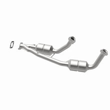 Load image into Gallery viewer, MagnaFlow Conv DF 98 Ford Windstar 3.8L Assm - Additional View 5